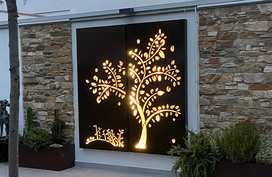 rotulo arbol con luz instalado rotulo arbol con luz instalado