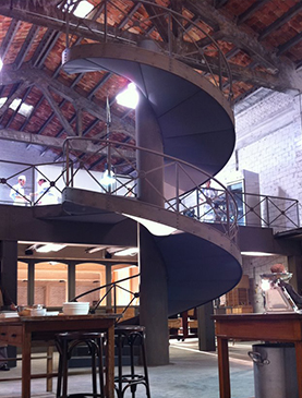 escalera de caracol corten a medida